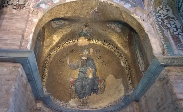 Byzantijnse Mozaïek van Christus Pantocrator, Zittend Op Een Troon, Pammakartistos Kerk In Istanbul, Turkije