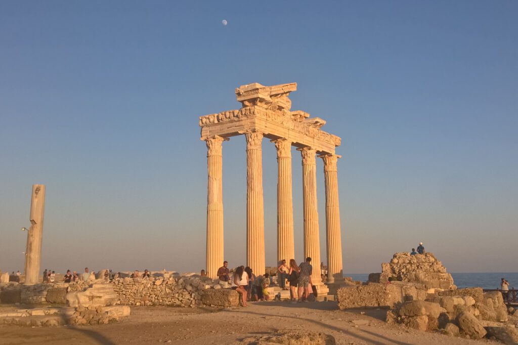 de Tempel van Apollo in Side
